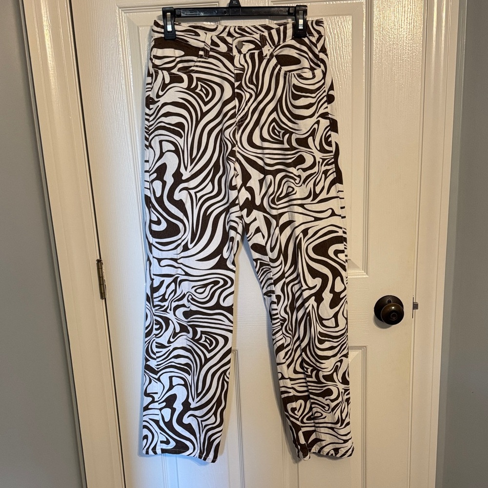 Et clet Stylish Brown and White zebra denim jeans